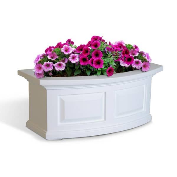 Mayne Nantucket 24 in. x 11.5 in. Self-Watering White Polyethylene Window Box