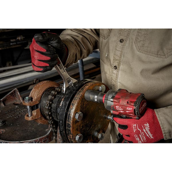Milwaukee SHOCKWAVE 1/2 in. Drive SAE/Metric 6 Point Impact Socket