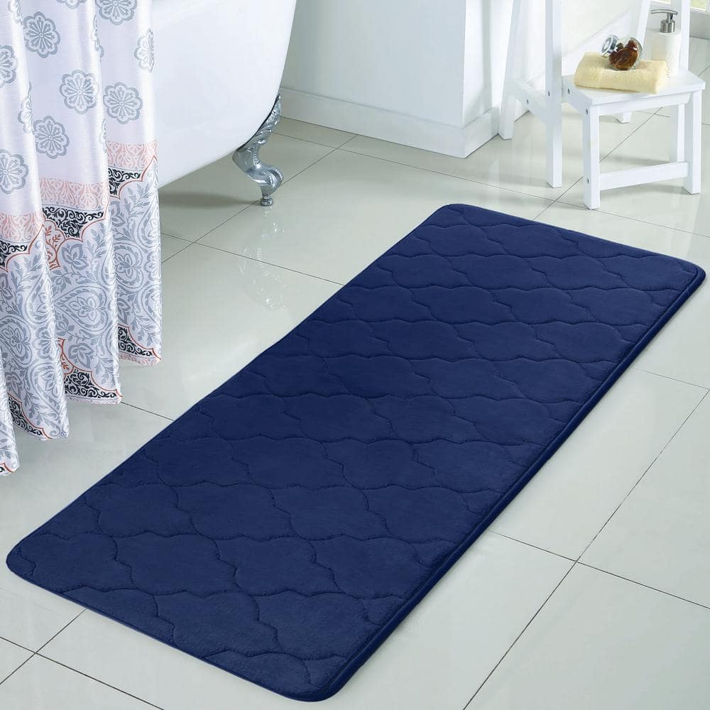 VCNY Home Amadora 24 in. x 60 in. Navy Quatrefoil Polyester Rectangle