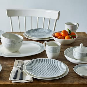 Grey Hammock 14 in. (Grey) Porcelain Oval Platter