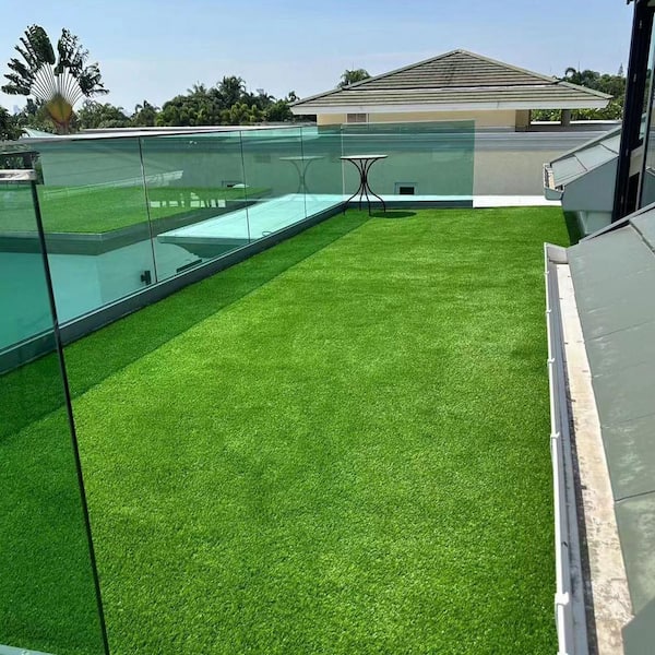 4 ft. x 10 ft. Outdoor Patio Garden Artificial Grass Running Carpet Pet Turf Drainage Mat, 1.38 in. Plush Height