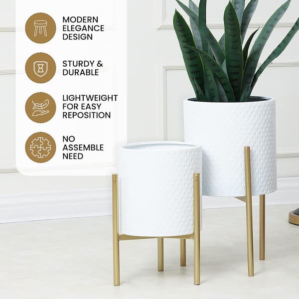 LuxenHome Planters for Indoor Plants, Set of 2 Indoor Plant Pots, White  Planter with Gold Metal Stand, Luxury Flower Pots for Indoor Plants, Large