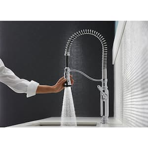 Tournant Single-Handle Pull-Down Sprayer Kitchen Faucet in Vibrant Stainless
