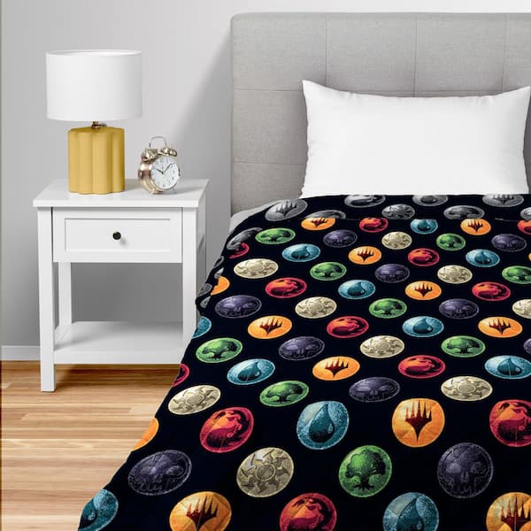 Magic The Gathering Magic Icons Twin Quilted Blanket 60x90 in.