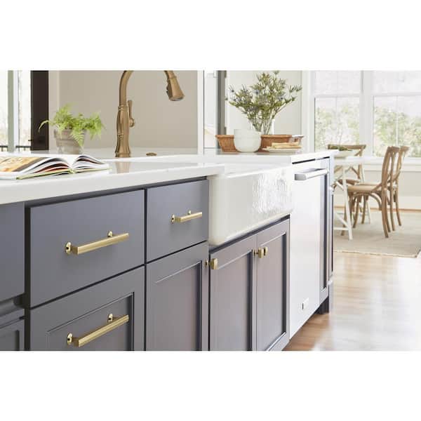 Everett 1-1/4 in. (32mm) Modern Golden Champagne Square Cabinet Knob