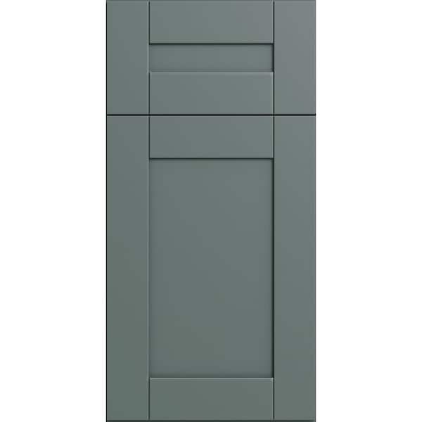 Washington 7.5 in. W x 0.75 in. D x 7.5 in. H in Verdant Green Cabinet Door Sample