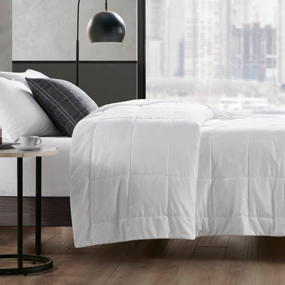 King Size White Knitted Reversible Blanket with Down Alternative Fill