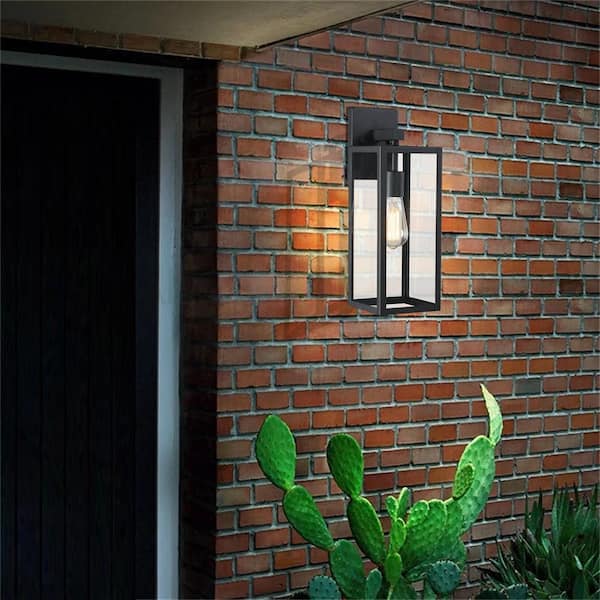 https://images.thdstatic.com/productImages/dee09c9a-79ea-490d-871a-97aaf78c1ee6/svn/matte-black-hukoro-outdoor-sconces-f17711-bk-44_600.jpg