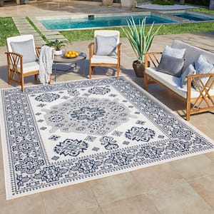 Ringley Gavin Cream 6 ft. x 9 ft. Oriental Medallion Indoor/Outdoor Area Rug