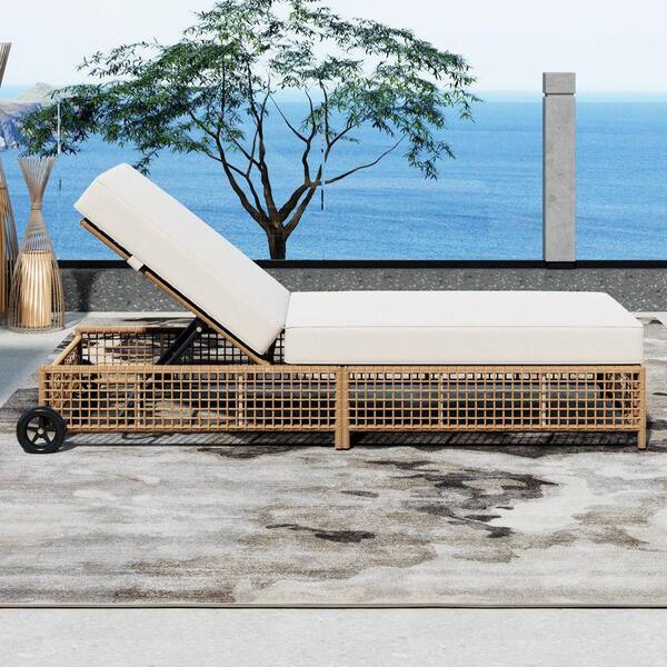 Natural Wicker Outdoor Lounge Chair, Patio Chaise Lounge with 5