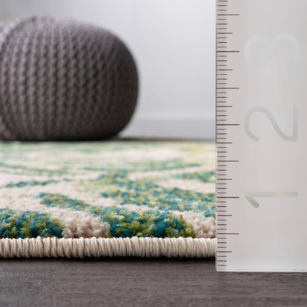 Cali Green and Ivory Floral Synthetic 8' x 11' Area Rug
