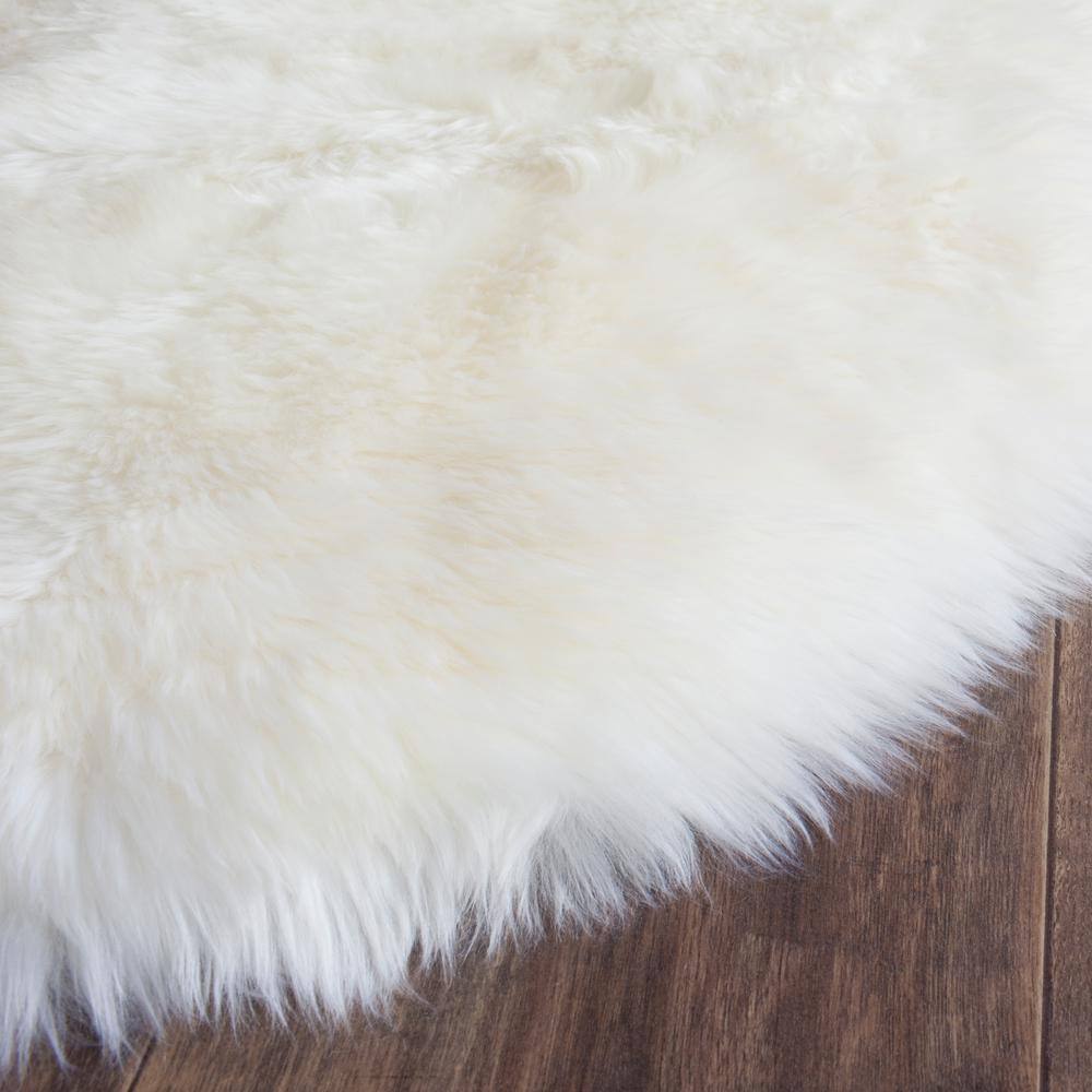 Handmade Ivory Sheepskin Shag Rug 4' x 6'