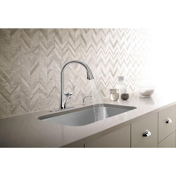 Trielle Single-Handle Pull-Down Sprayer Kitchen Faucet in Chrome