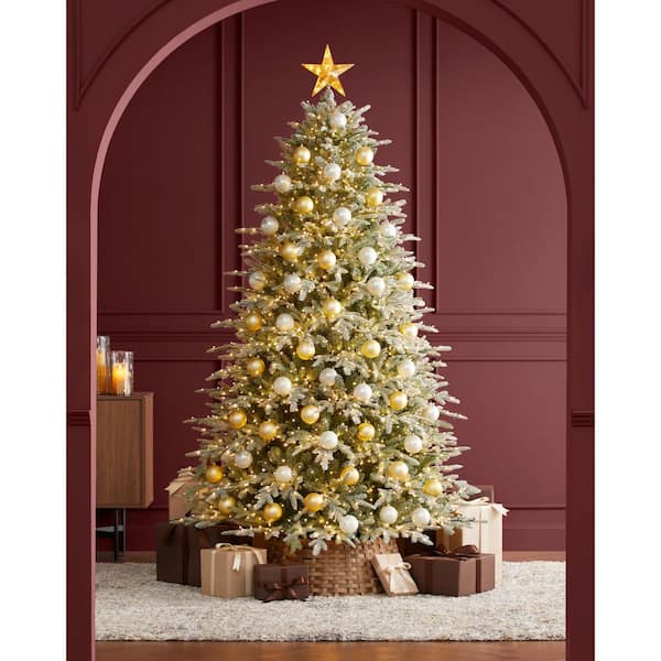 already dressed christmas tree 7.5 ft SMART Grand Duchess Twinkling Balsam Fir Flocked LED Pre-Lit Lights stay lit even