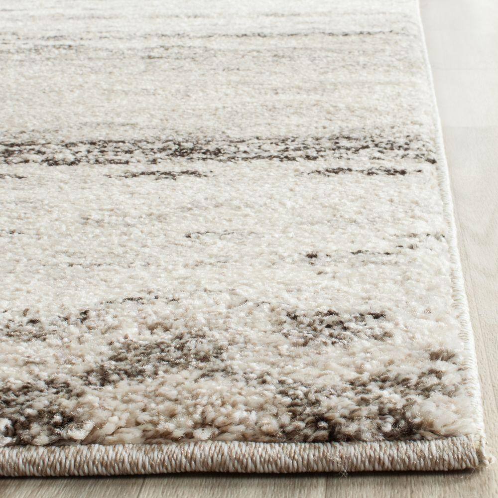 Gray Abstract Synthetic Shag 4' x 6' Area Rug