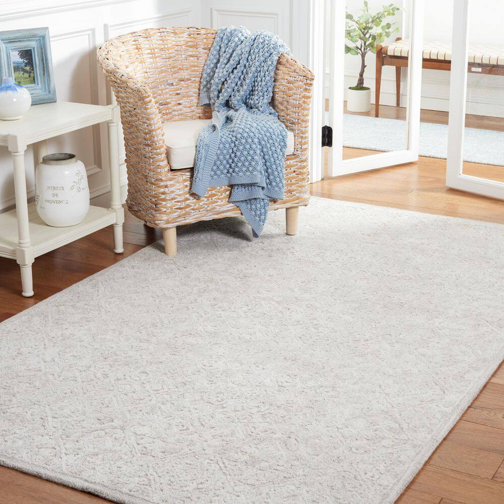 Light Grey Tufted Wool and Silk 3' x 5' Area Rug