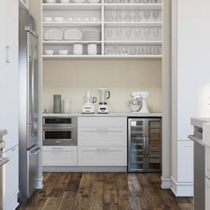 Cambridge White Shaker Assembled Base Kitchen Cabinet with 3-Soft Close Drawers (30 in. W x 24.5 in. D x 34.5 in. H)