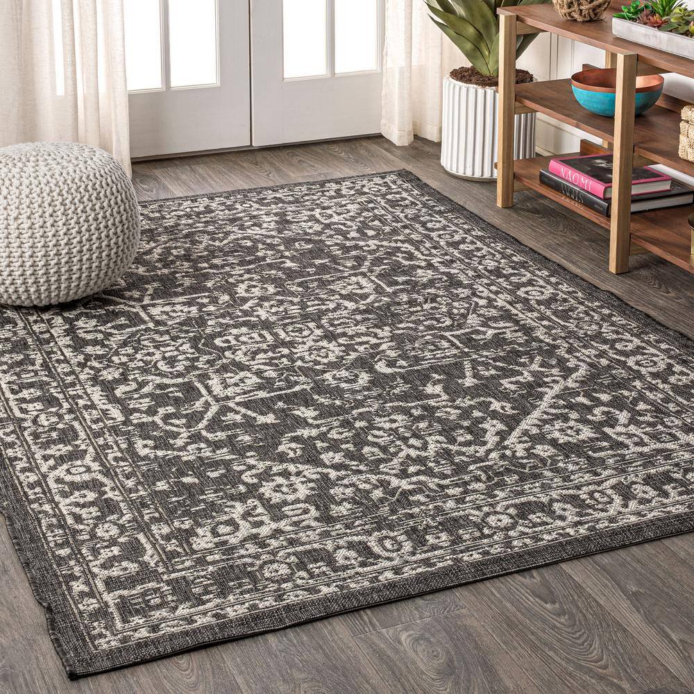 Malta Black and Gray Medallion Flat Woven Area Rug