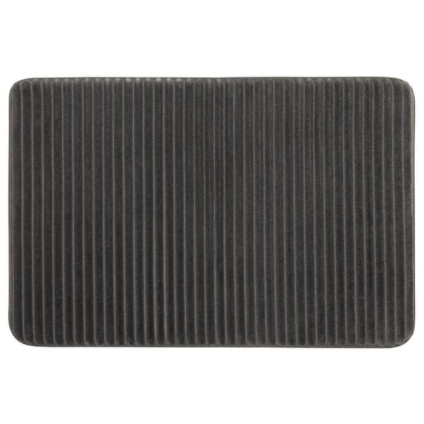 Mohawk Home Roswell 17 in. x 24 in. Grey Flannel Polyester Machine Washable Bath Mat