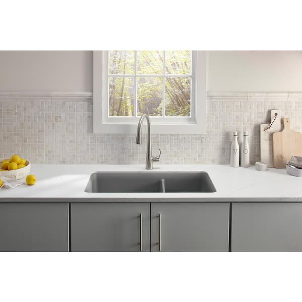 https://images.thdstatic.com/productImages/df771d14-c4a7-4778-a0c7-faa06bc5d508/svn/vibrant-stainless-kohler-pull-down-kitchen-faucets-k-596-vs-d4_600.jpg