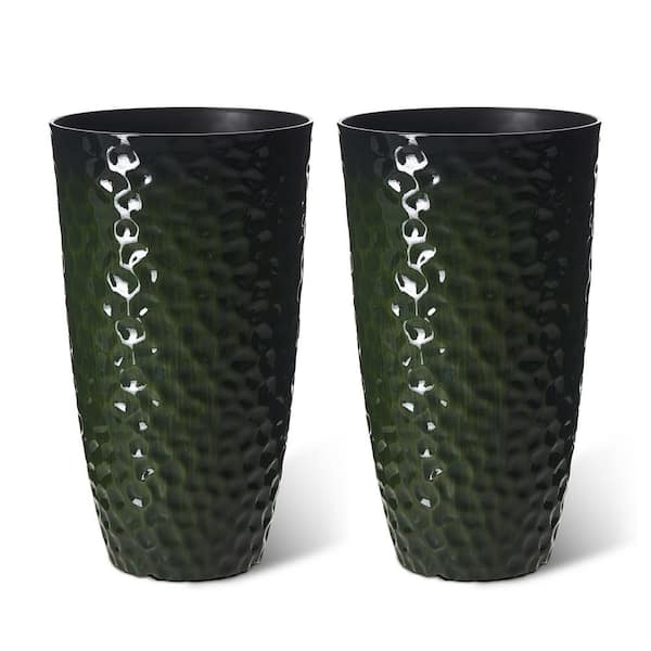 Glitzhome 23.75 in. H Oversized Eco-Friendly PP and Stone Honeycomb Textured Green Tall Plastic Planter(Set of 2)
