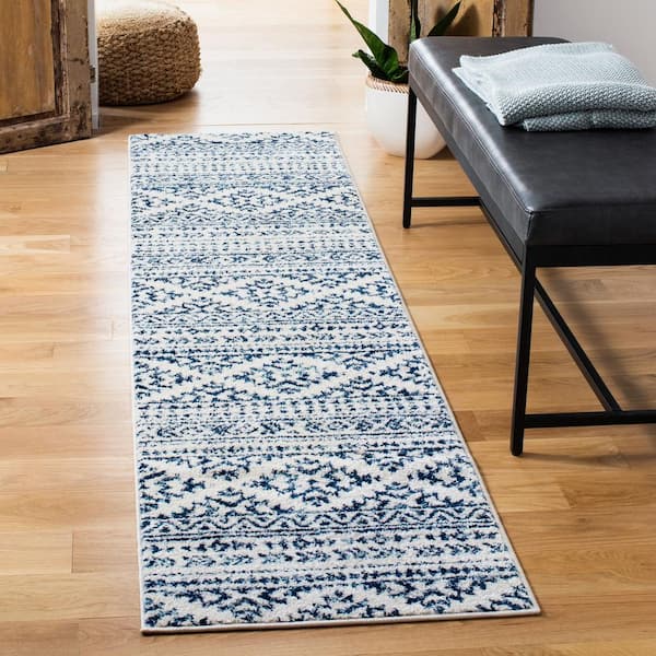 Tulum Ivory/Navy 2 ft. x 19 ft. Geometric Runner Rug