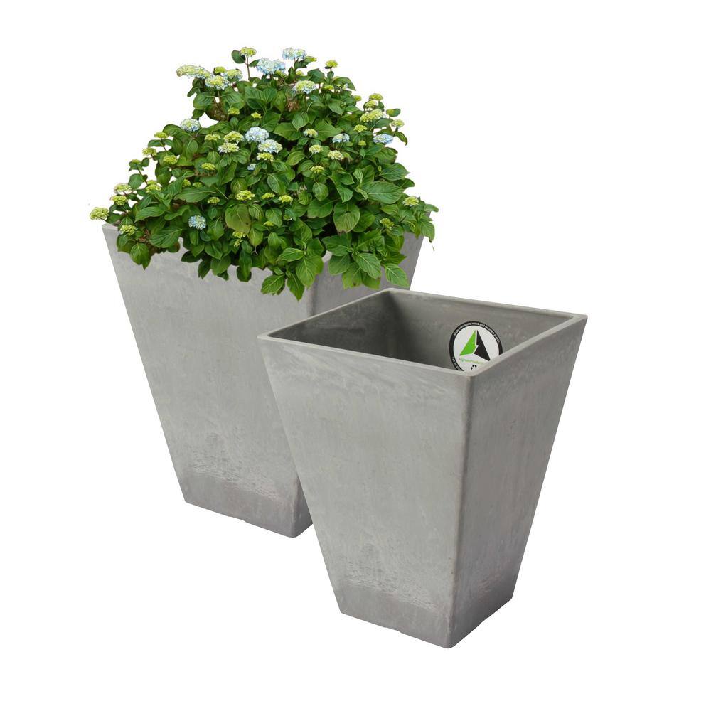 Valencia Medium Gray Composite Resin Square Planters, Set of 2