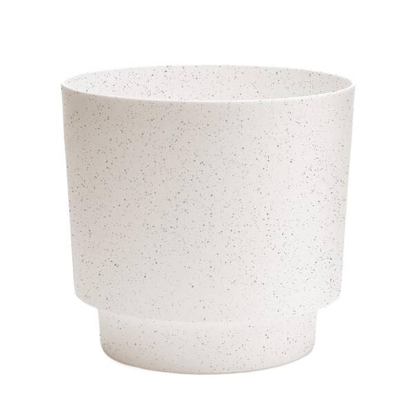 Bloem Harlow 10.75 in. L x 10.75 in. W x 10.25 in. H 13 Qt. Vanilla Bean Indoor/Outdoor Plastic Decorative Pot