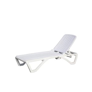 1-Piece White Plastic Outdoor Chaise Lounge Pool Lounge Chair with Adjustable Backrest for Garden, Balcony, Backyard