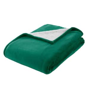 Plush Green Fir Sherpa Throw Blanket
