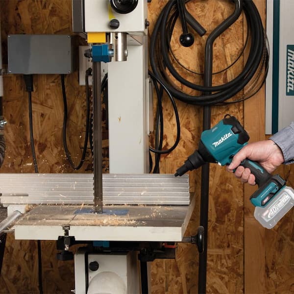 Makita - XGT 40V max Brushless Cordless High Speed Dust Blower (Tool Only)