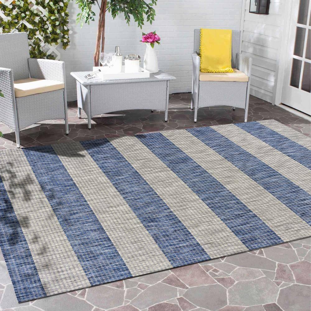 Coastal Charm Gray Synthetic 5' x 7' Indoor/Outdoor Area Rug