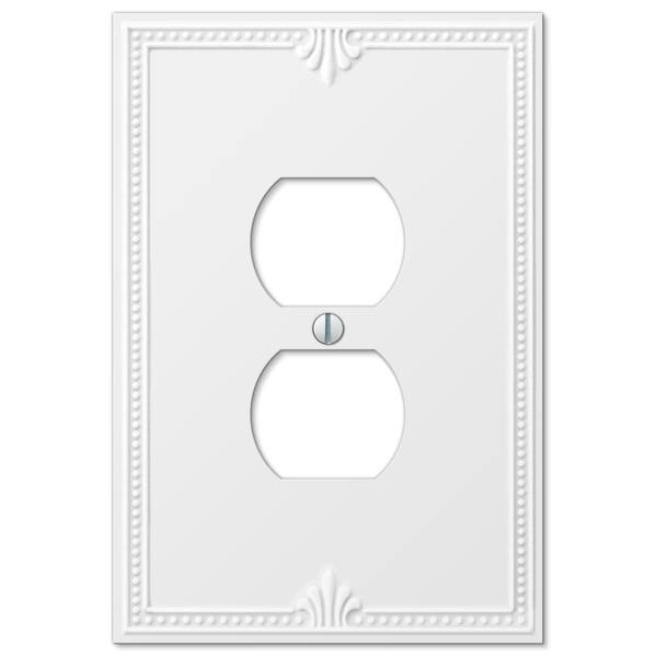 AMERELLE Richmond White 1-Gang Duplex Outlet Composite Wall Plate (4-Pack)