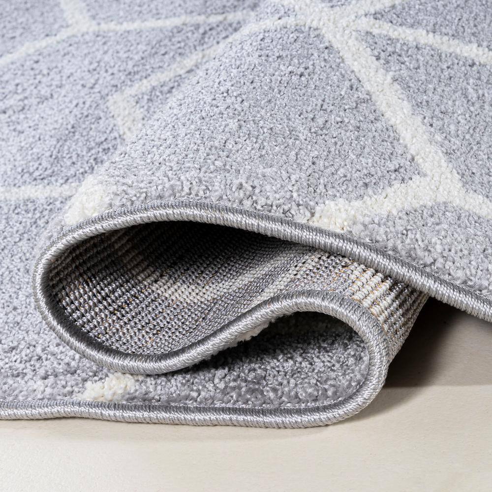 Modern Geometric Light Gray & White 8' x 10' Synthetic Area Rug
