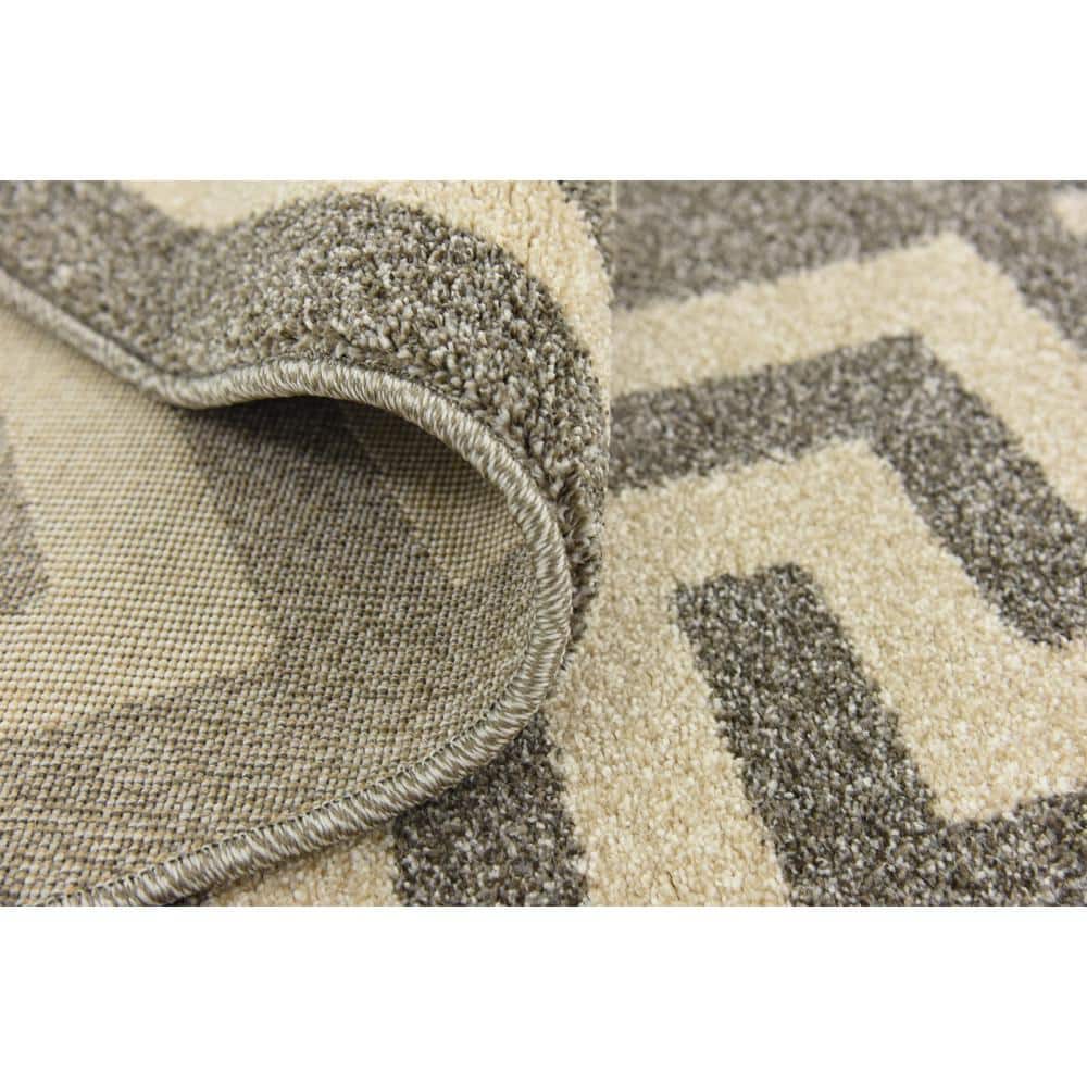 Hera Collection 8' Round Gray Geometric Indoor Rug
