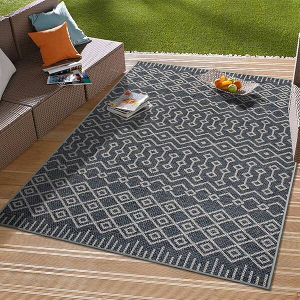 World Rug Gallery Bohemian Border Indoor/Outdoor Area Rug - Blue 7'10 x 10