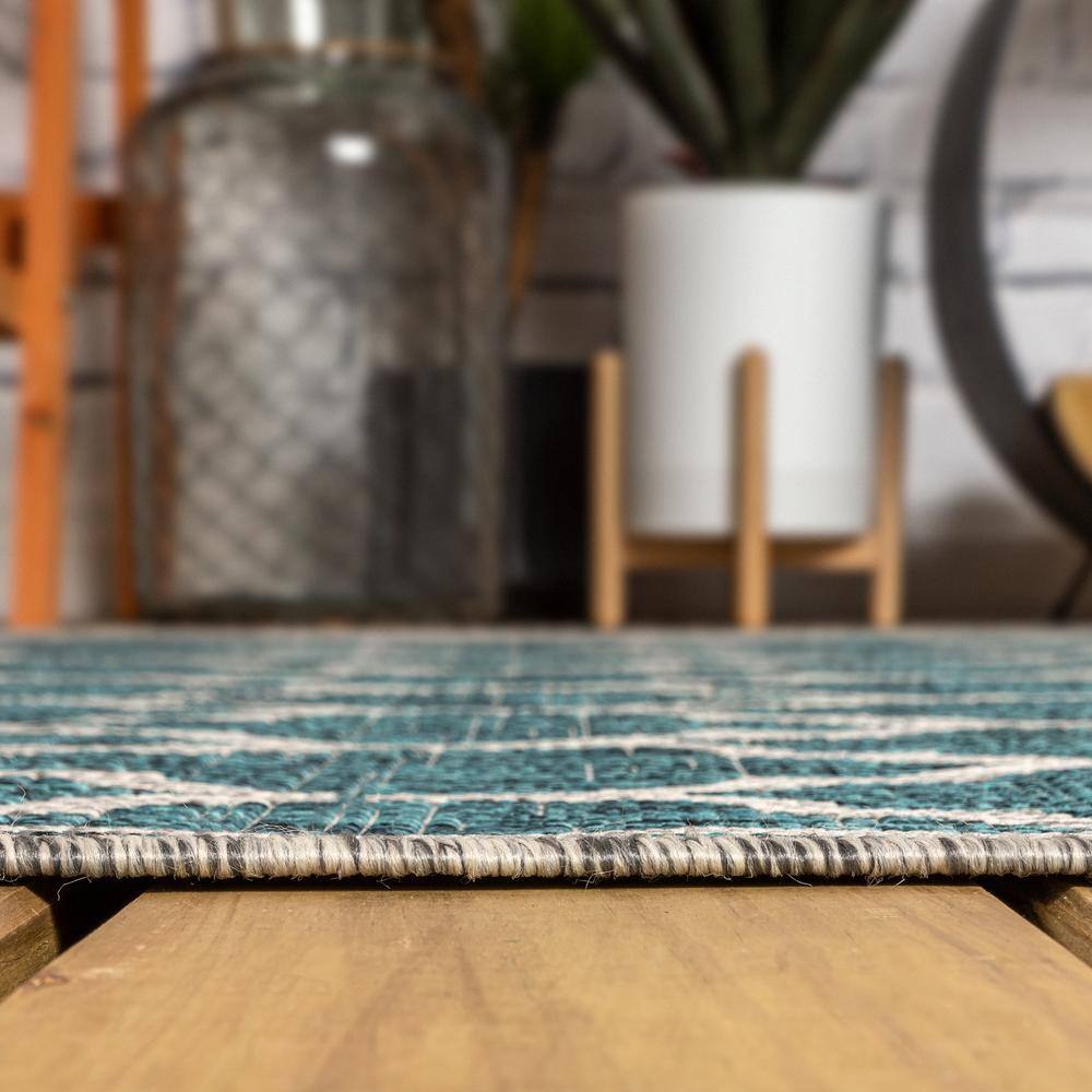 Gray and Teal Synthetic Trellis 4' x 6' Reversible Rug