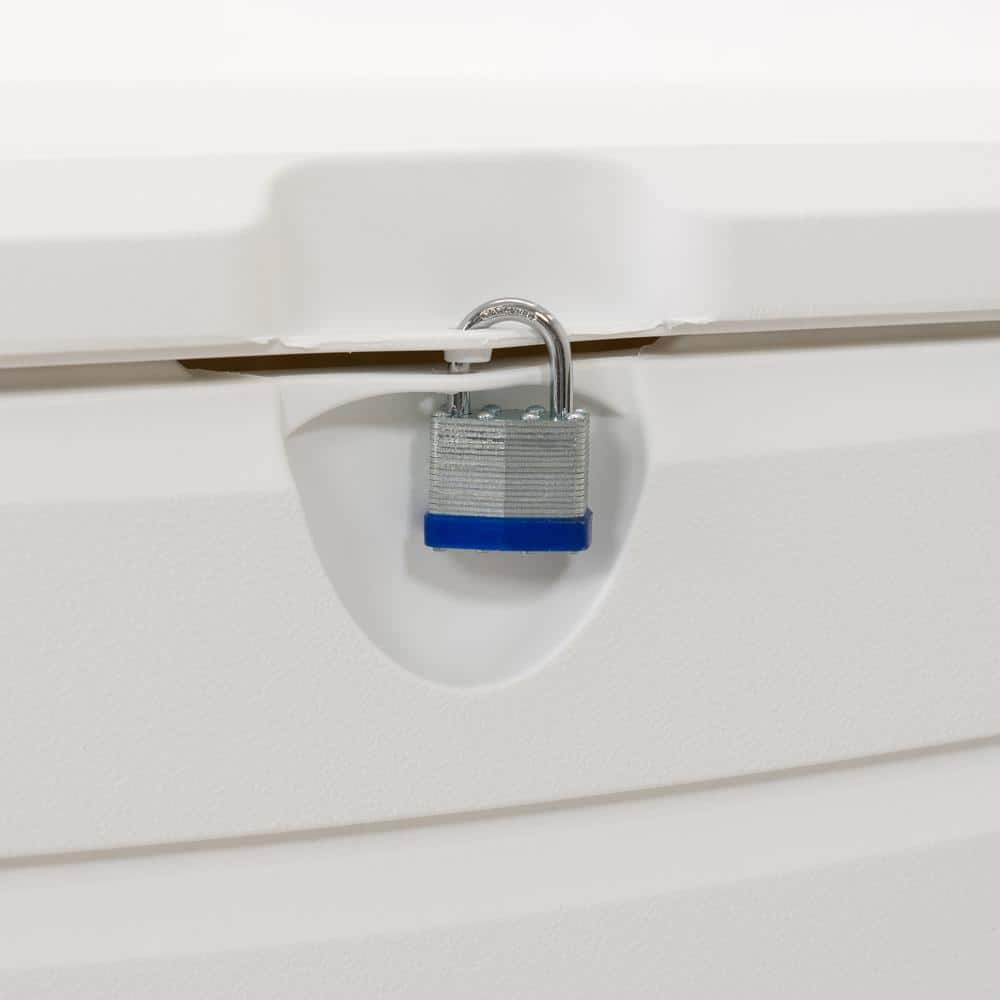 Arctic White Lockable Plastic 130 Gallon Deck Box