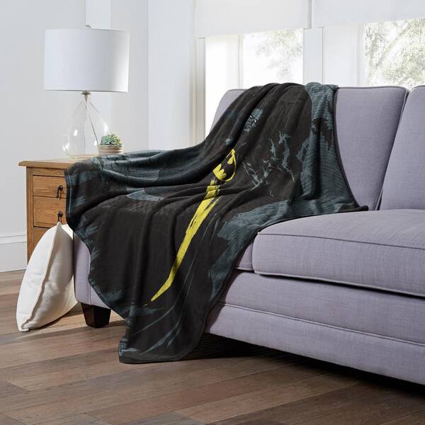 Multicolor bat throw blanket fashion