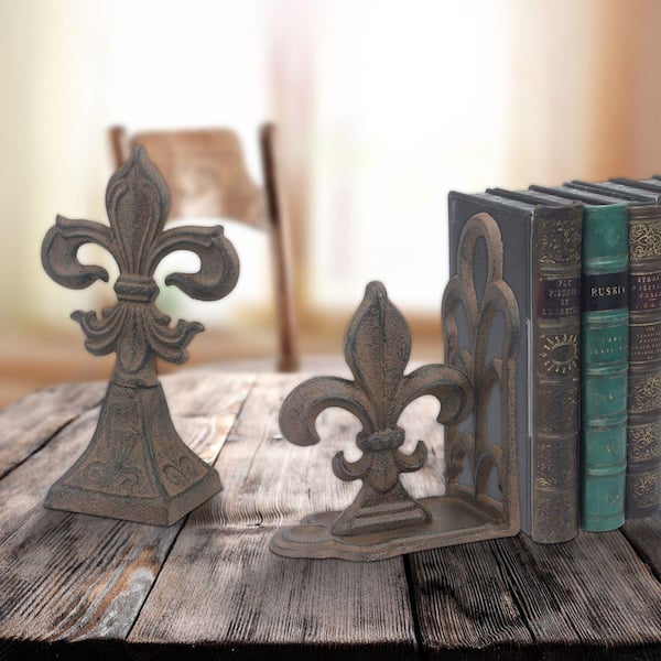 Stonebriar Collection 7 in. x 5 in. Rust Brown Iron Fleur-De-Lis Book Ends (2-Piece)