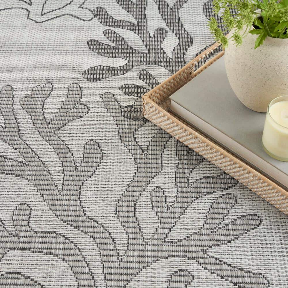 Gray Coral Patterned Synthetic Rectangular 8' x 10' Rug
