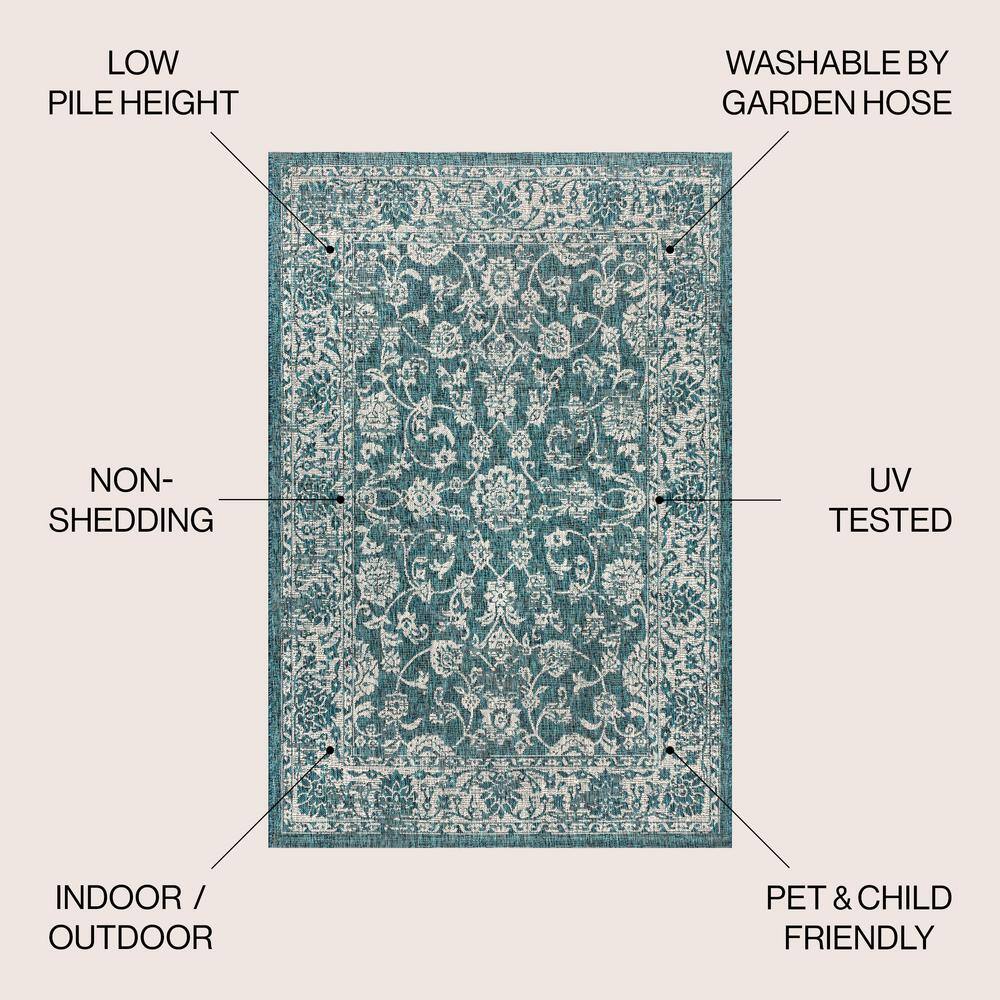 Bohemian Chic Gray Synthetic 4' x 6' Indoor/Outdoor Area Rug