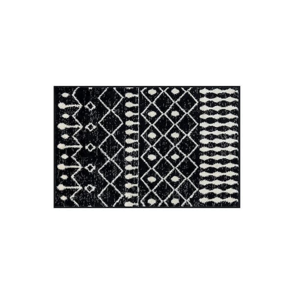 Bohemian Trellis Area Rug Black 2 ft. 3 in. x 4 ft. Area Rug