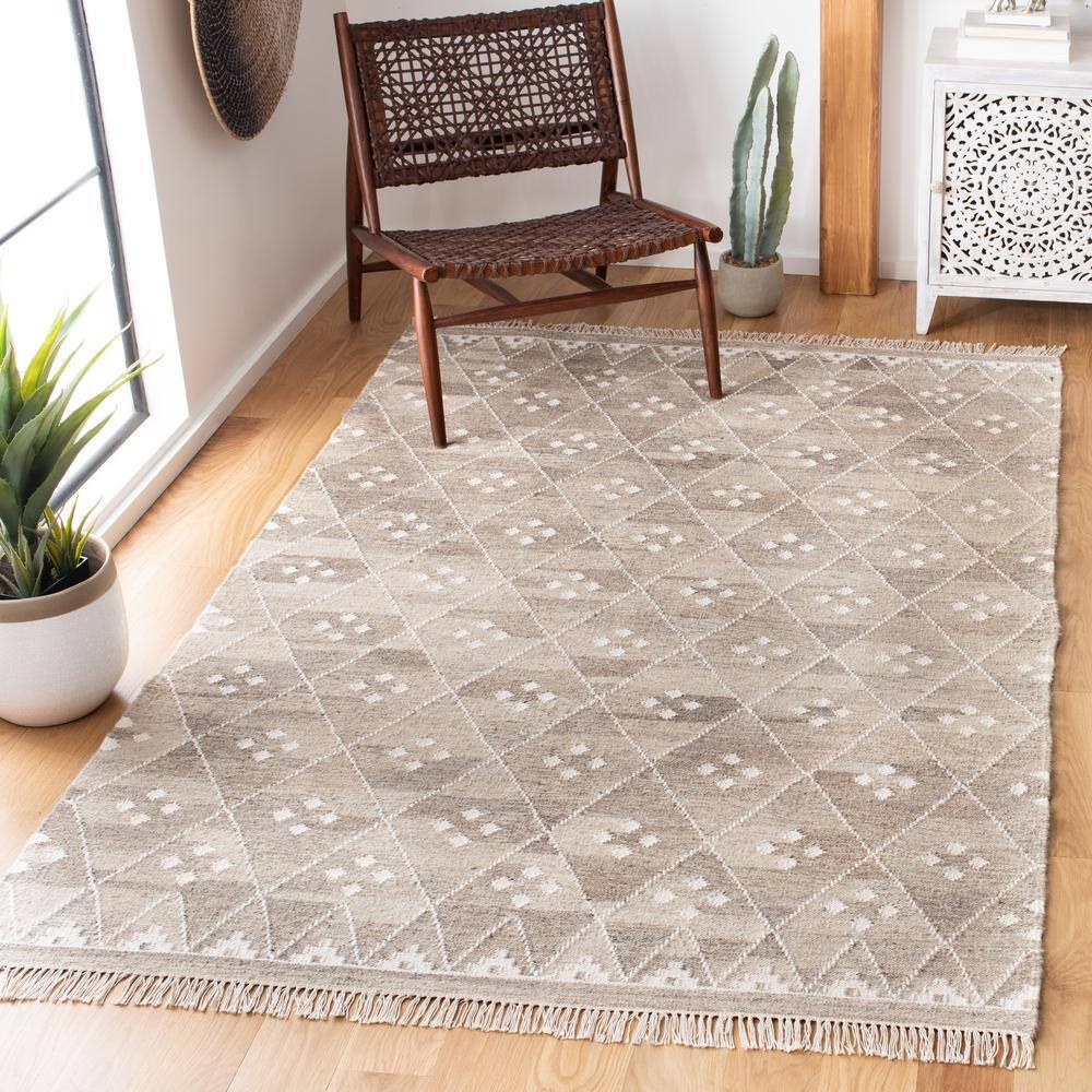 Natural Ivory 3' x 5' Handwoven Wool and Viscose Rug