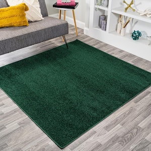 Haze Solid Low-Pile Emerald 5 ft. Square Area Rug