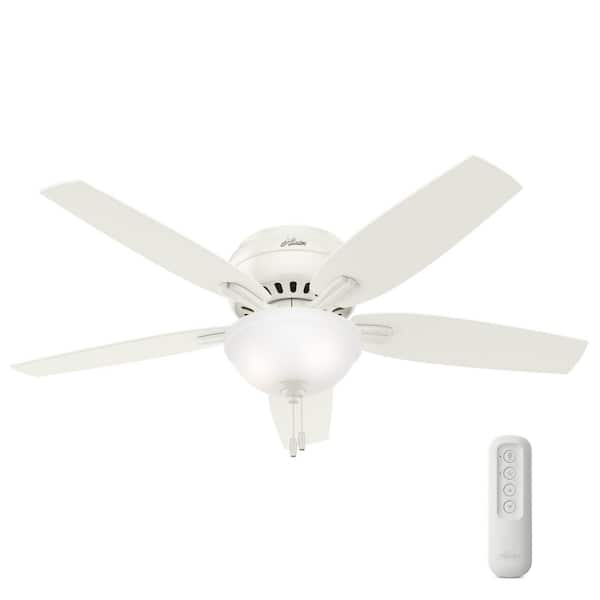 Hunter Fan 52 inch Traditional Fresh White Ceiling Fan with Light Kit and Remote 