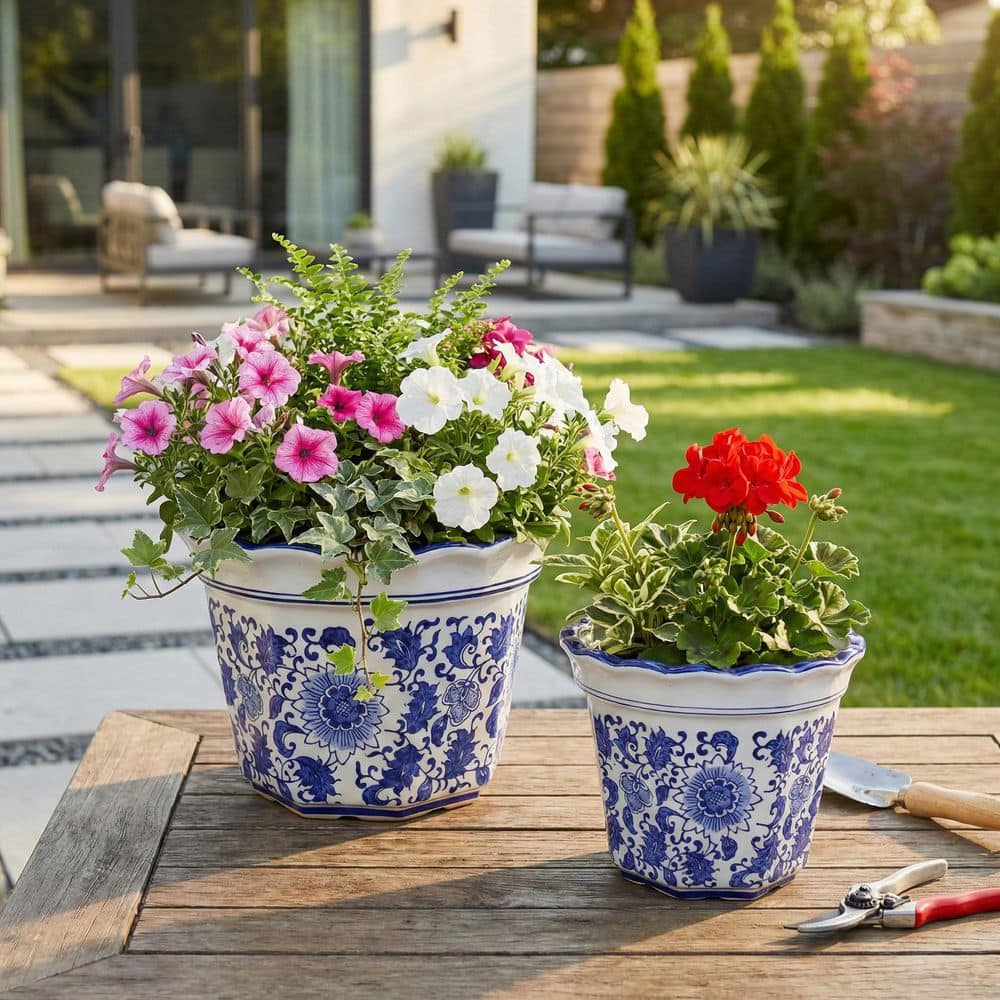 Liv & Skye 10 in. and 12 in. Blue Ceramic Chinoiserie Scalloped