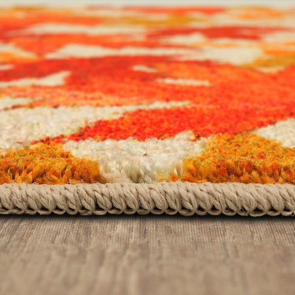 Autumn Leaves Tan Indoor/Outdoor Rug - 2 x 3