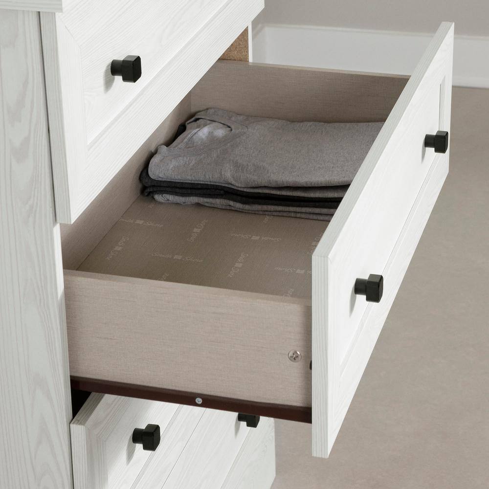 Hazen White Pine Farmhouse 4-Drawer Chest