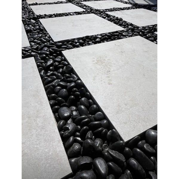 Polished Black 0.5 cu. ft . per Bag (0.75 in. to 1.25 in. Bagged Landscape Pebbles (1 Bag/0.5 cu. ft.)